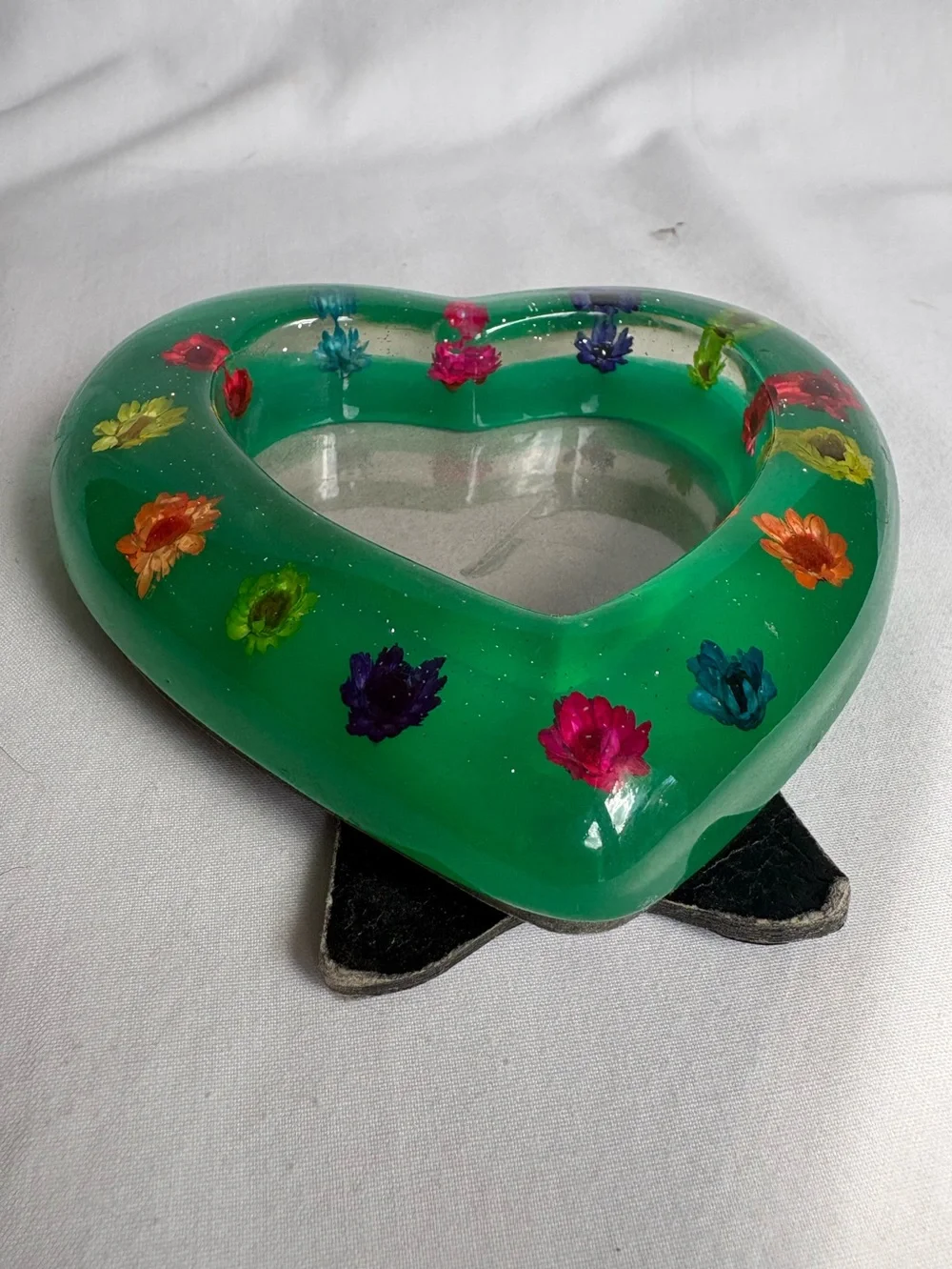 Green Resin Heart Photo Frame with Pressed Flowers 3x3 Decorative Frame